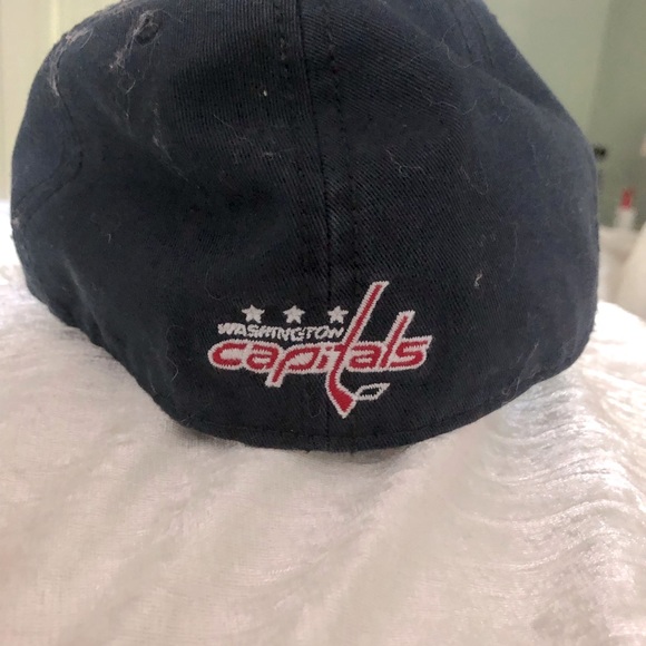 Navy Washington Capitals Hat - Picture 2 of 2